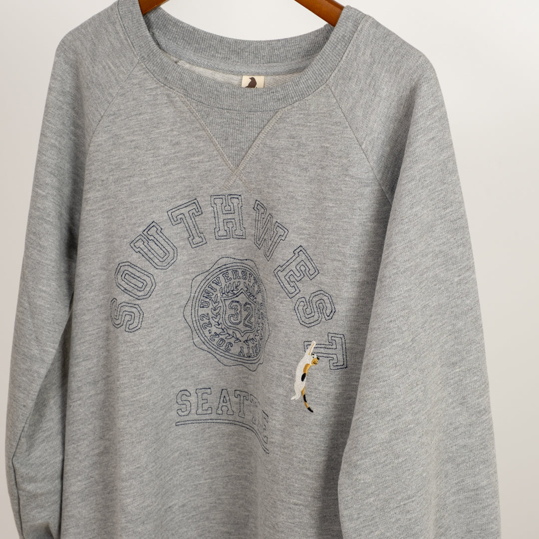 裏毛ロゴ刺しゅう＋猫プルオーバー