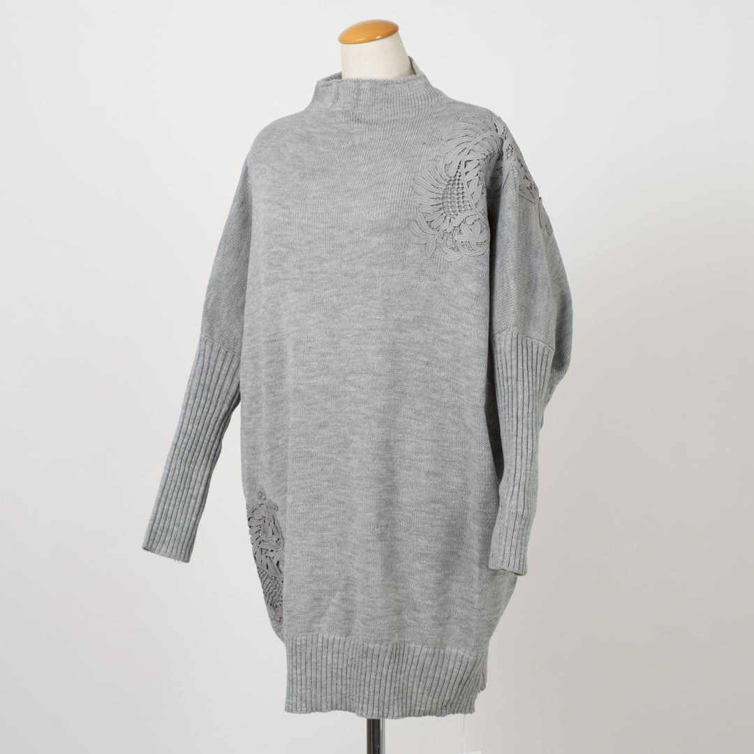 モチーフレースドルマンチュニックニット