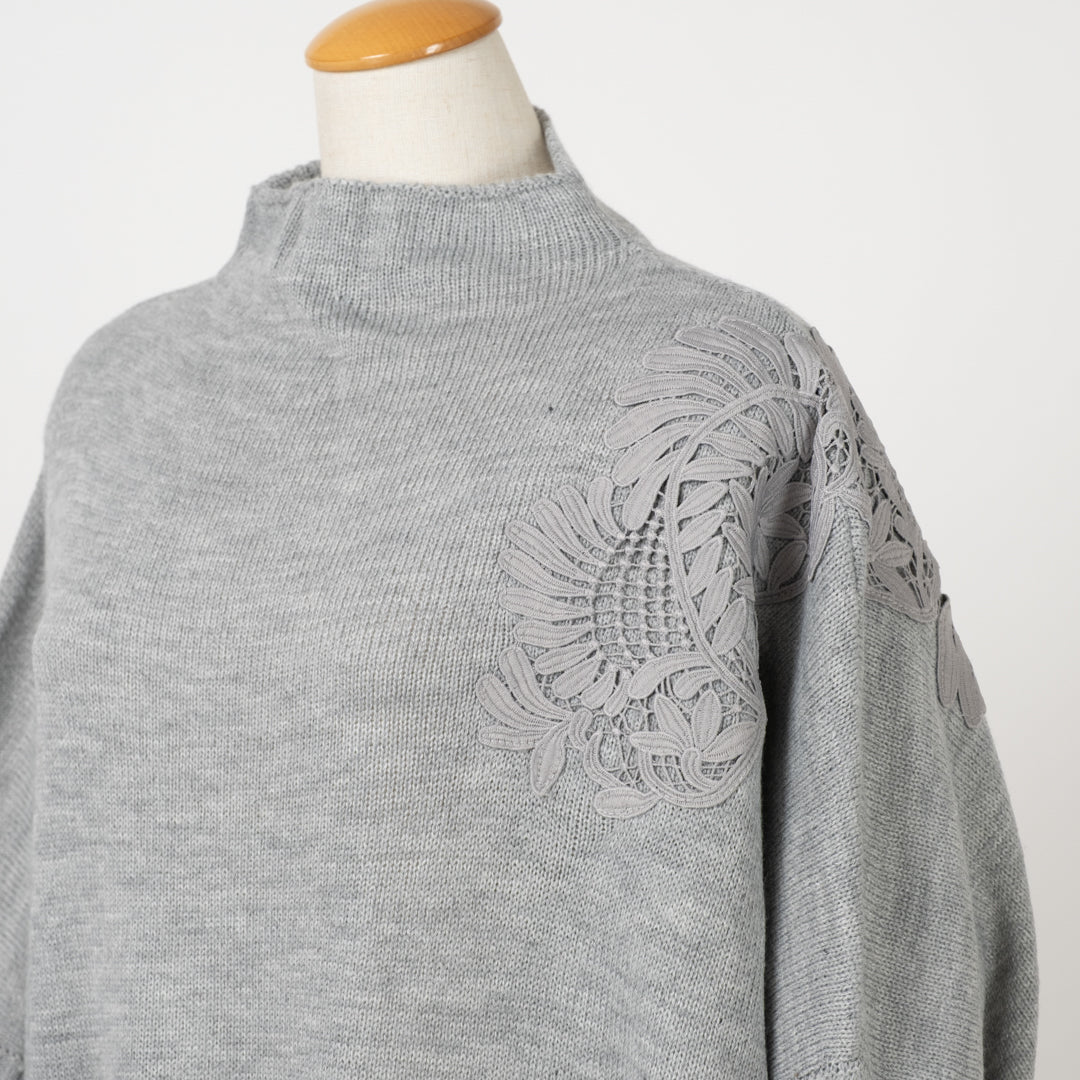 モチーフレースドルマンチュニックニット