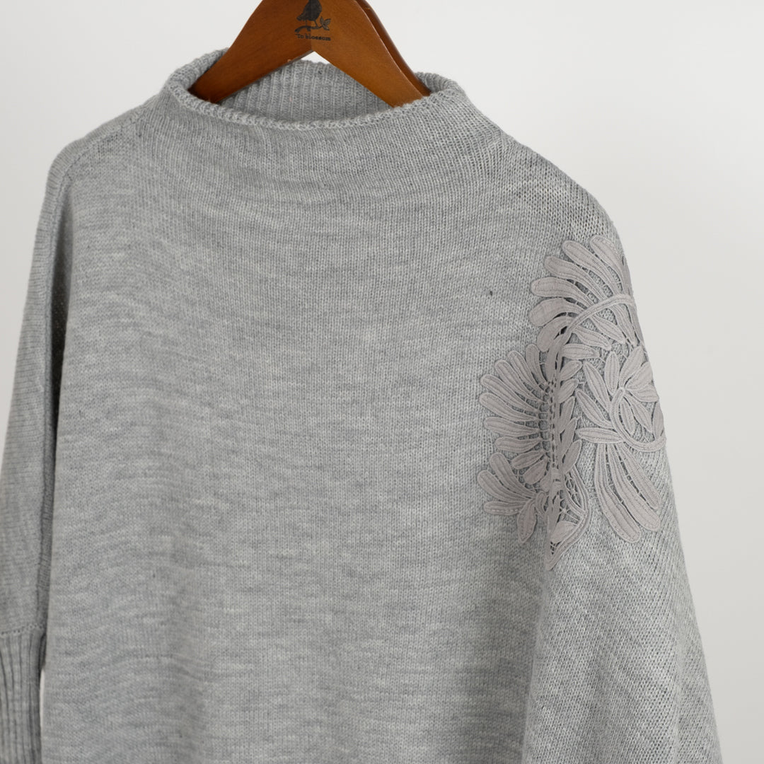 モチーフレースドルマンチュニックニット