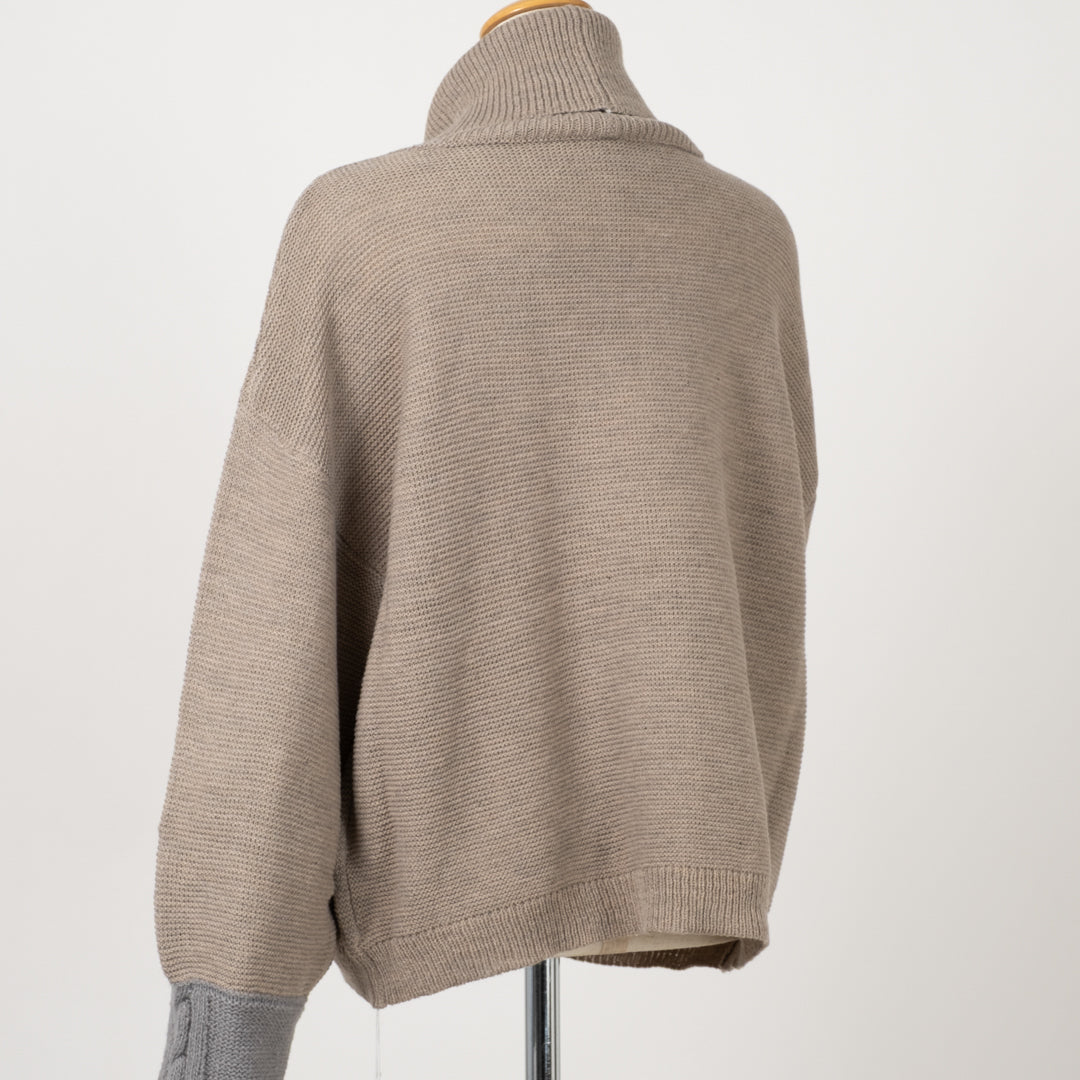 袖配色切替ニット