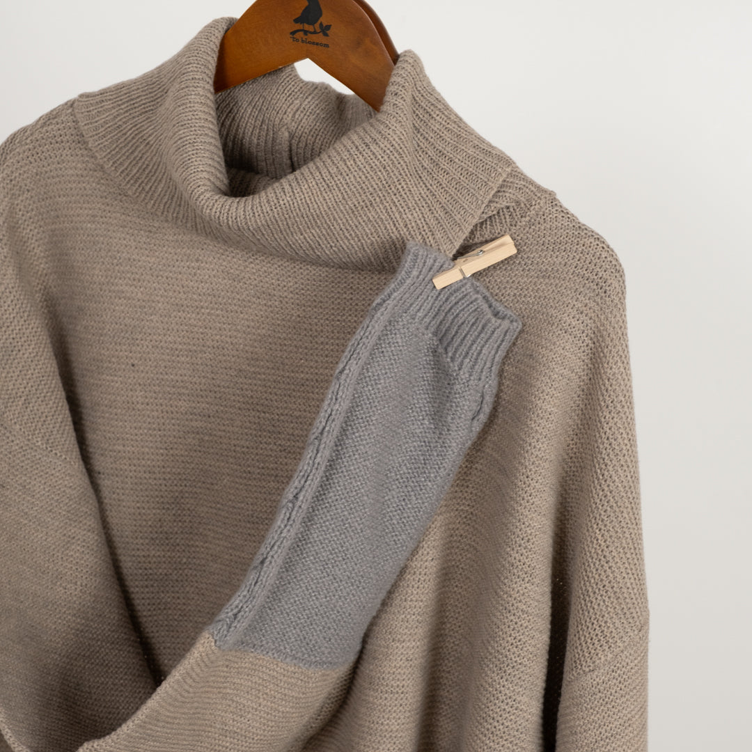 袖配色切替ニット