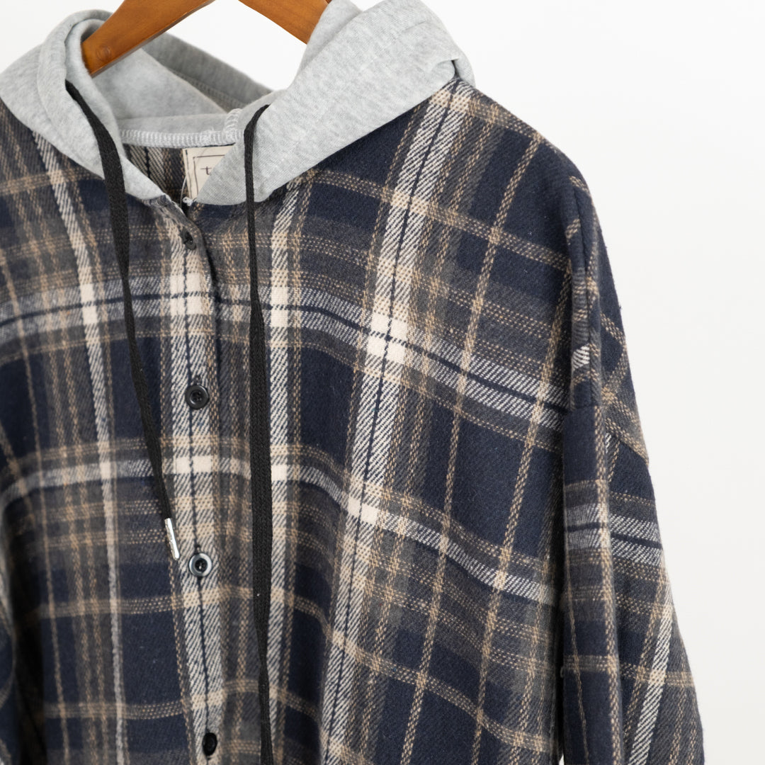 レトロチェックのフードシャツ
