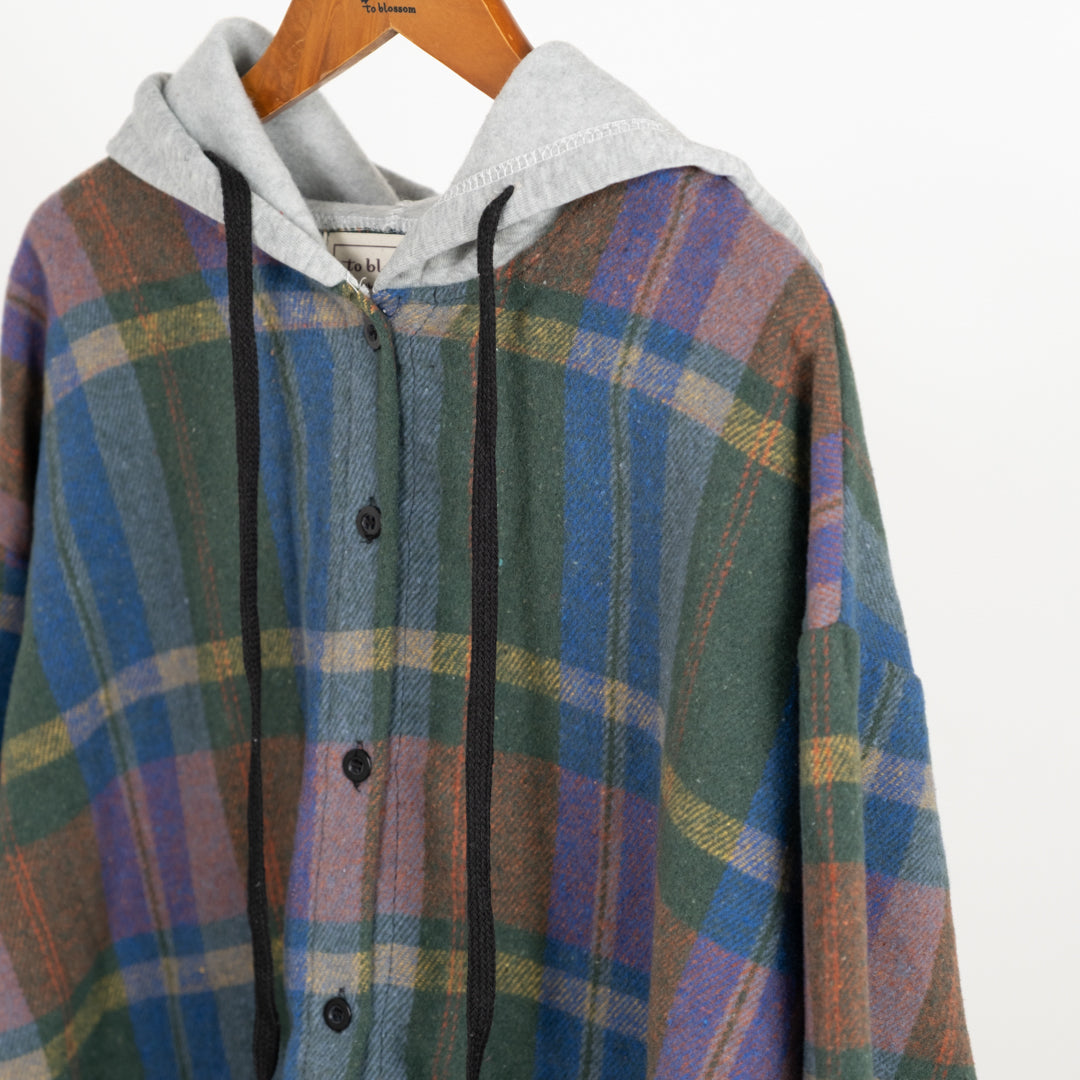 レトロチェックのフードシャツ