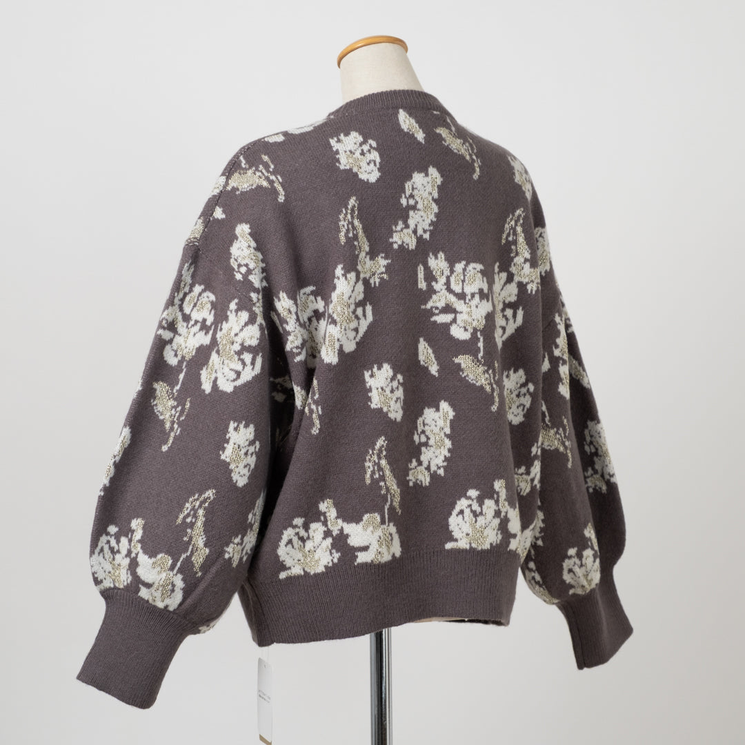 フラワージャガードプルオーバー