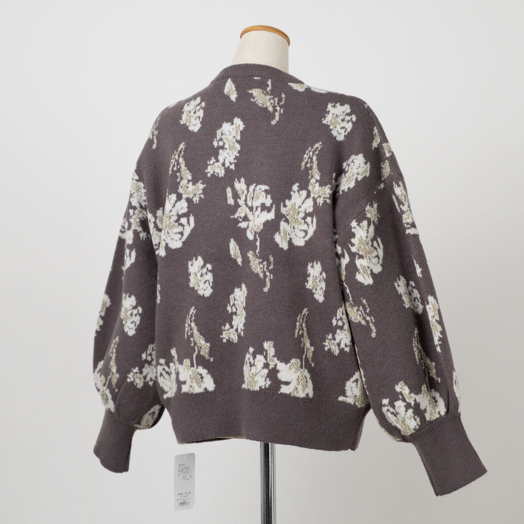 フラワージャガードプルオーバー