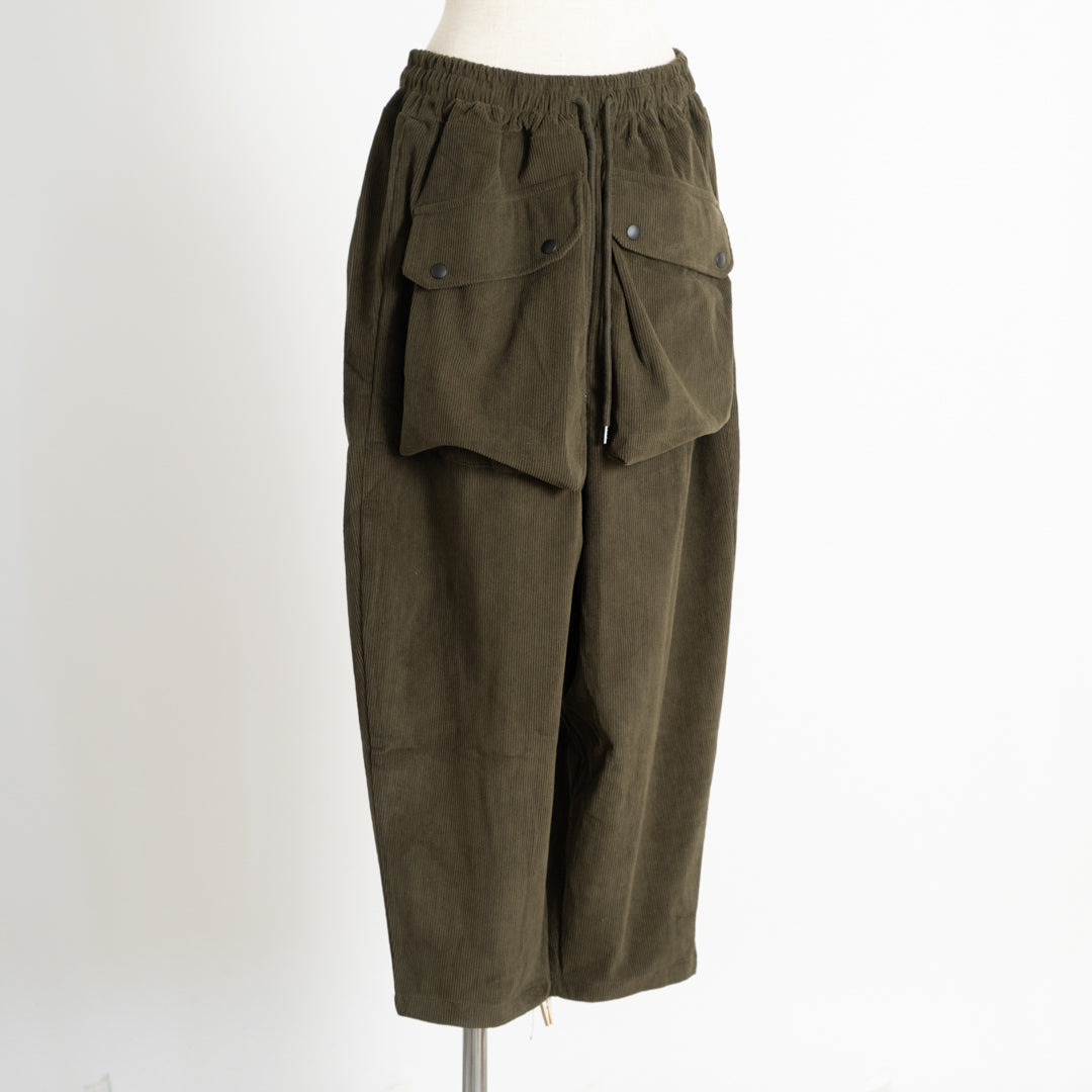 でかポケットコールテンパンツ
