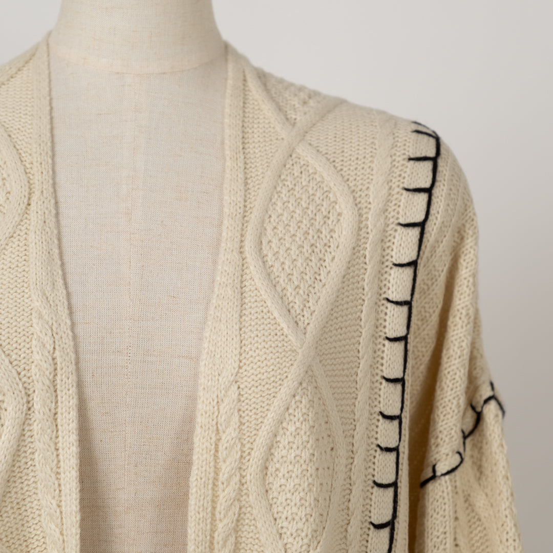 配色ブランケットケーブルカーディガン