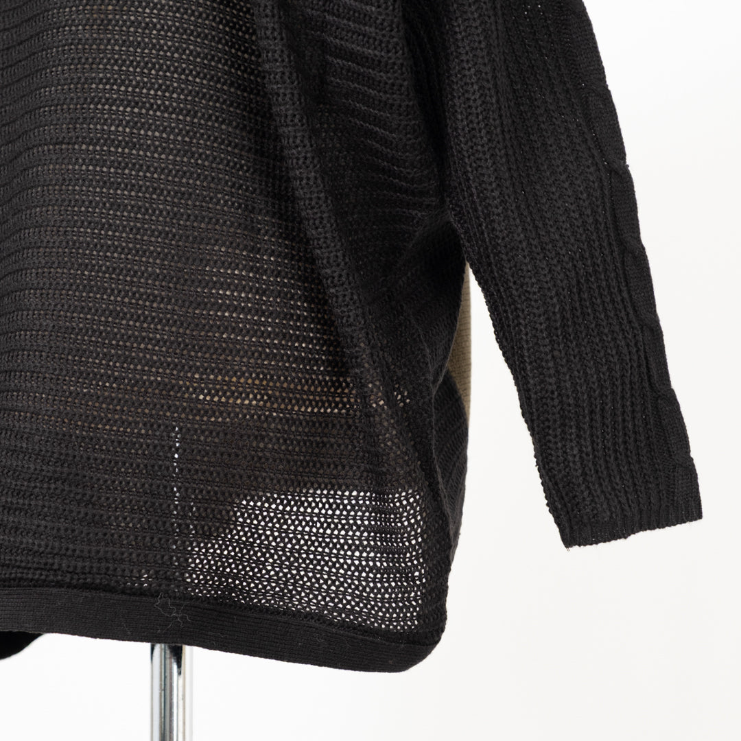 袖ケーブル配色ニットプルオーバー