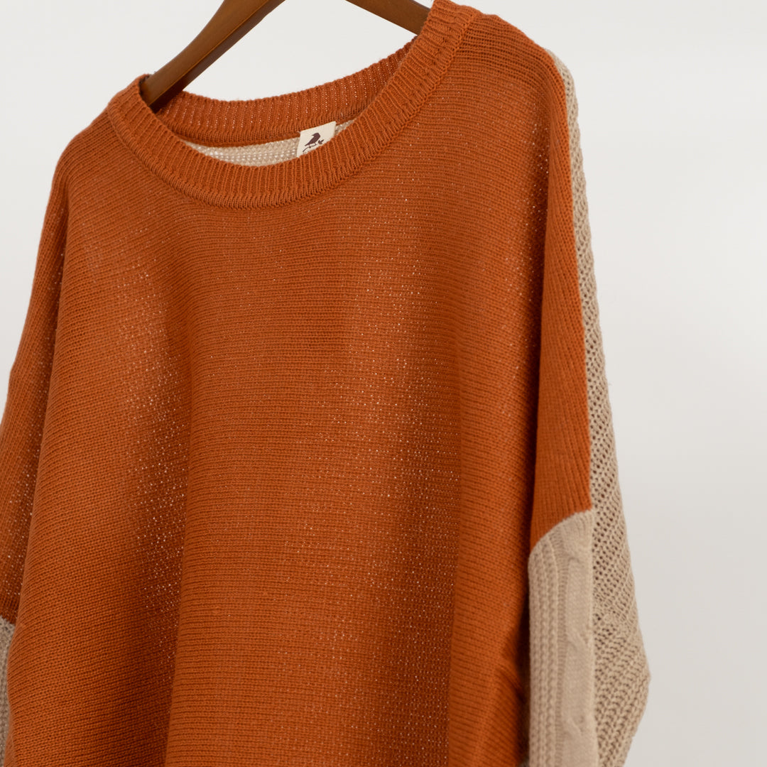 袖ケーブル配色ニットプルオーバー