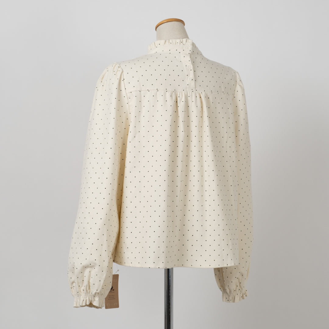 コールテンドットのフリルネック