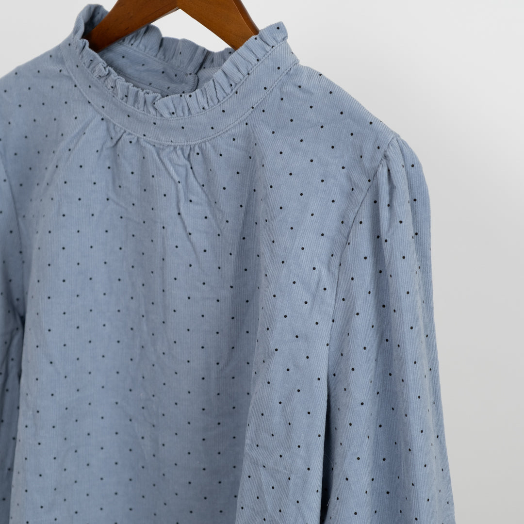 コールテンドットのフリルネック