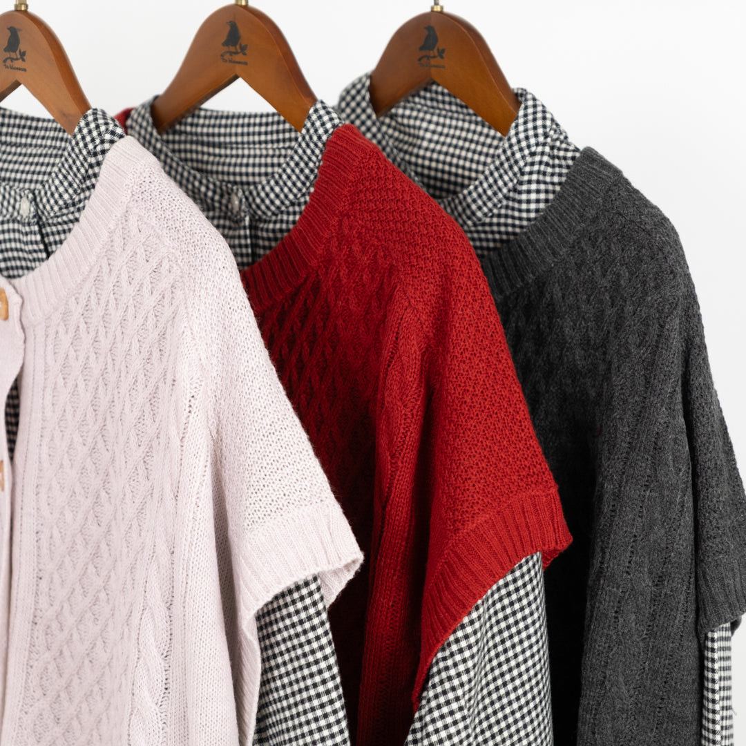 アクリルニット×ブラウス