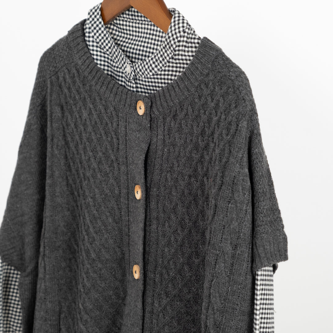 アクリルニット×ブラウス