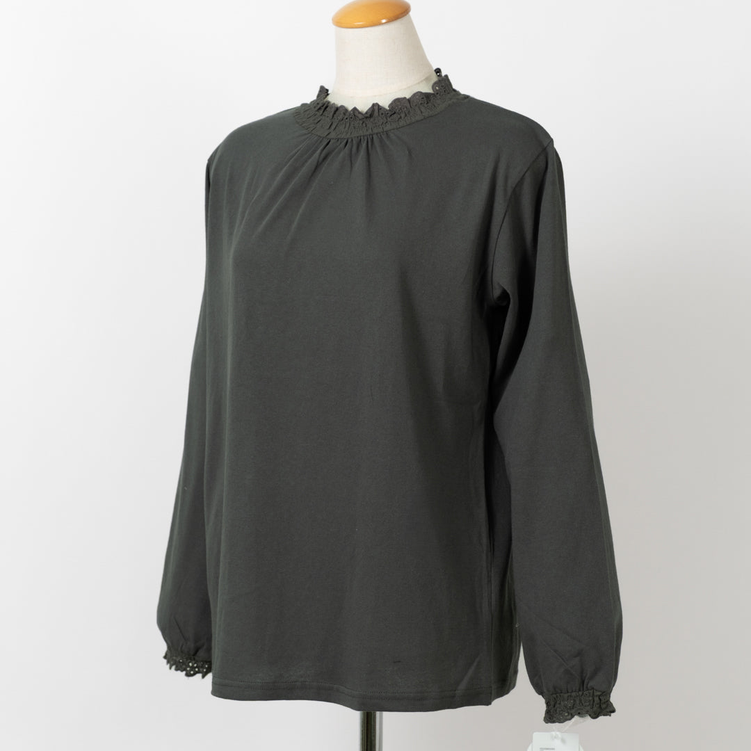 レース襟シャーリングカットソー – to blossom