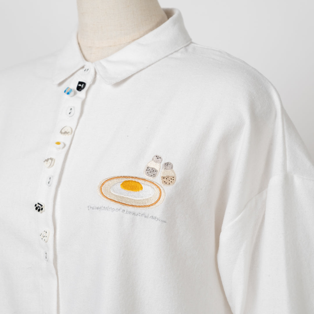 多ボタン朝食シャツ