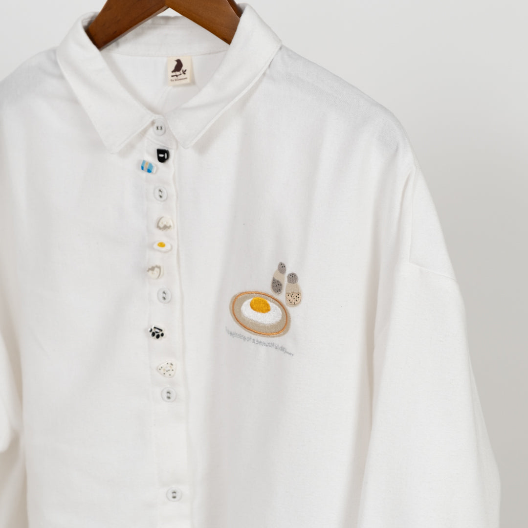 多ボタン朝食シャツ