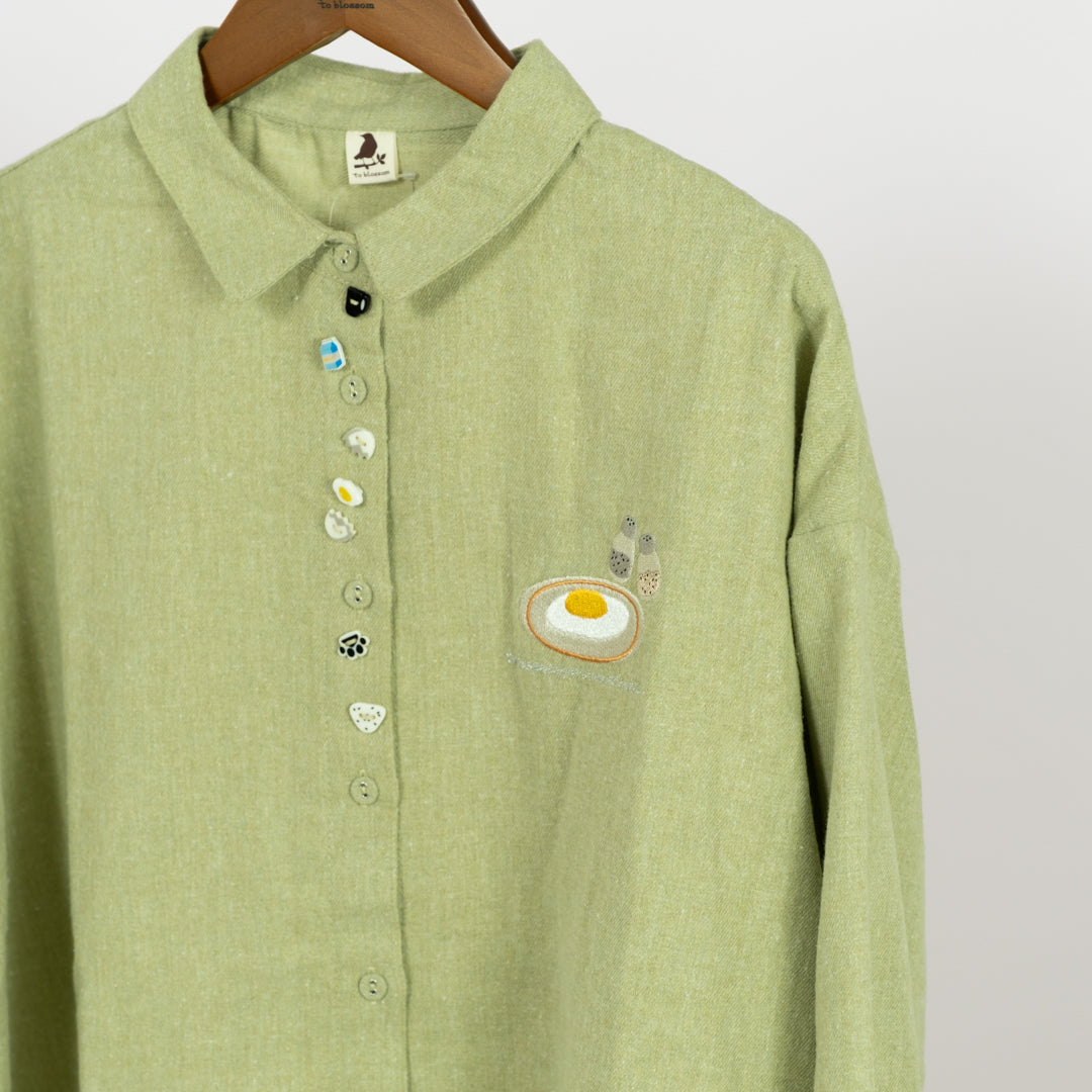 多ボタン朝食シャツ