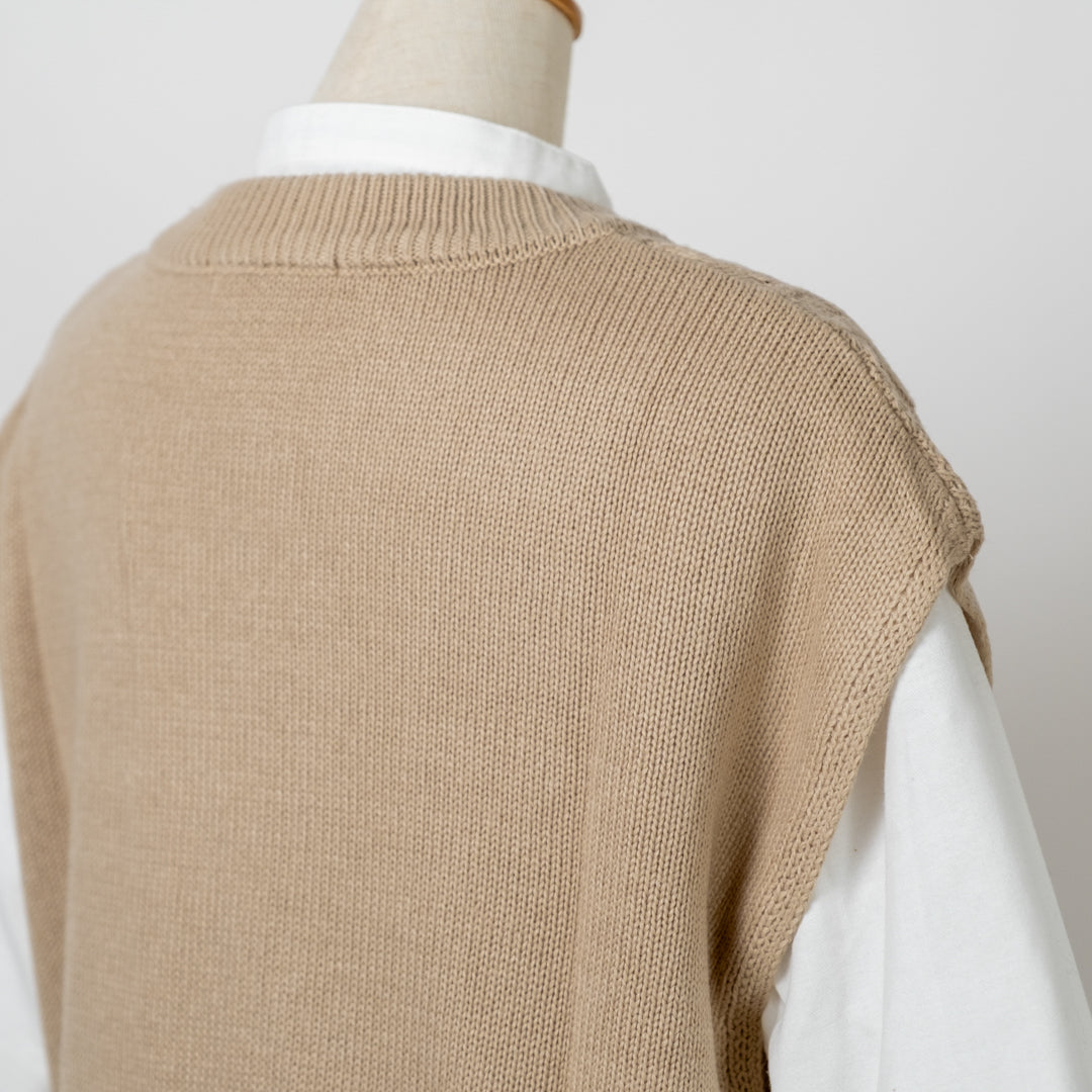 ニットベスト＋シャツアンサンブル