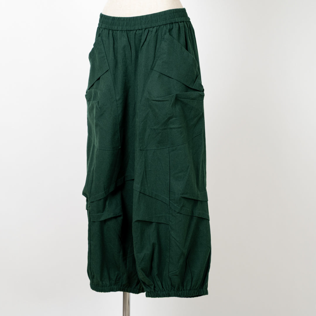 カジュアルパンツ