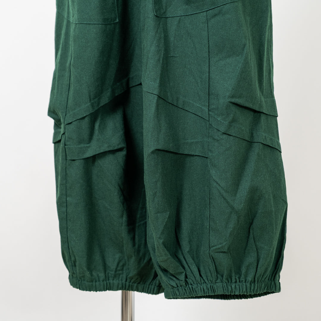 カジュアルパンツ