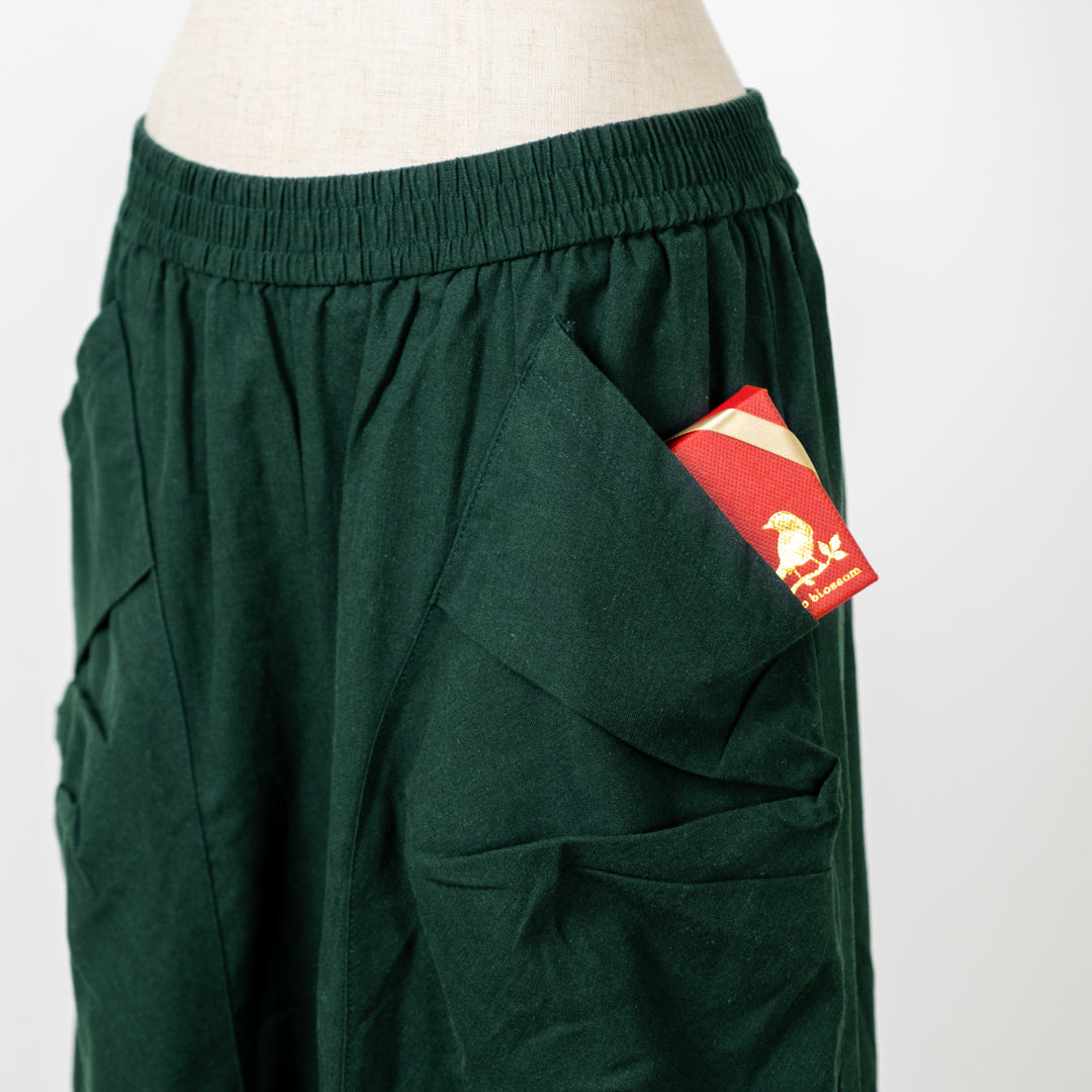 カジュアルパンツ