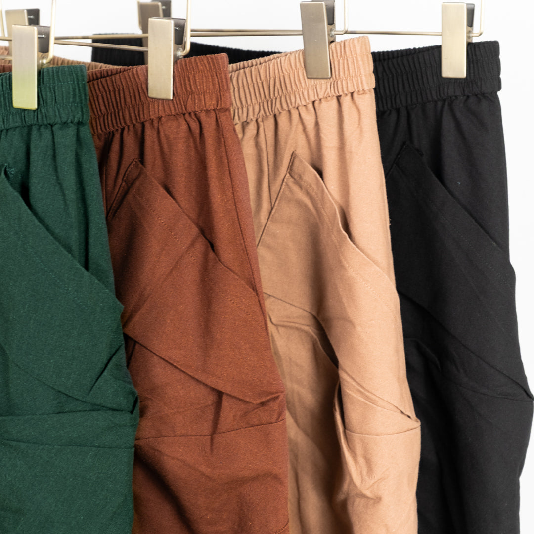 カジュアルパンツ