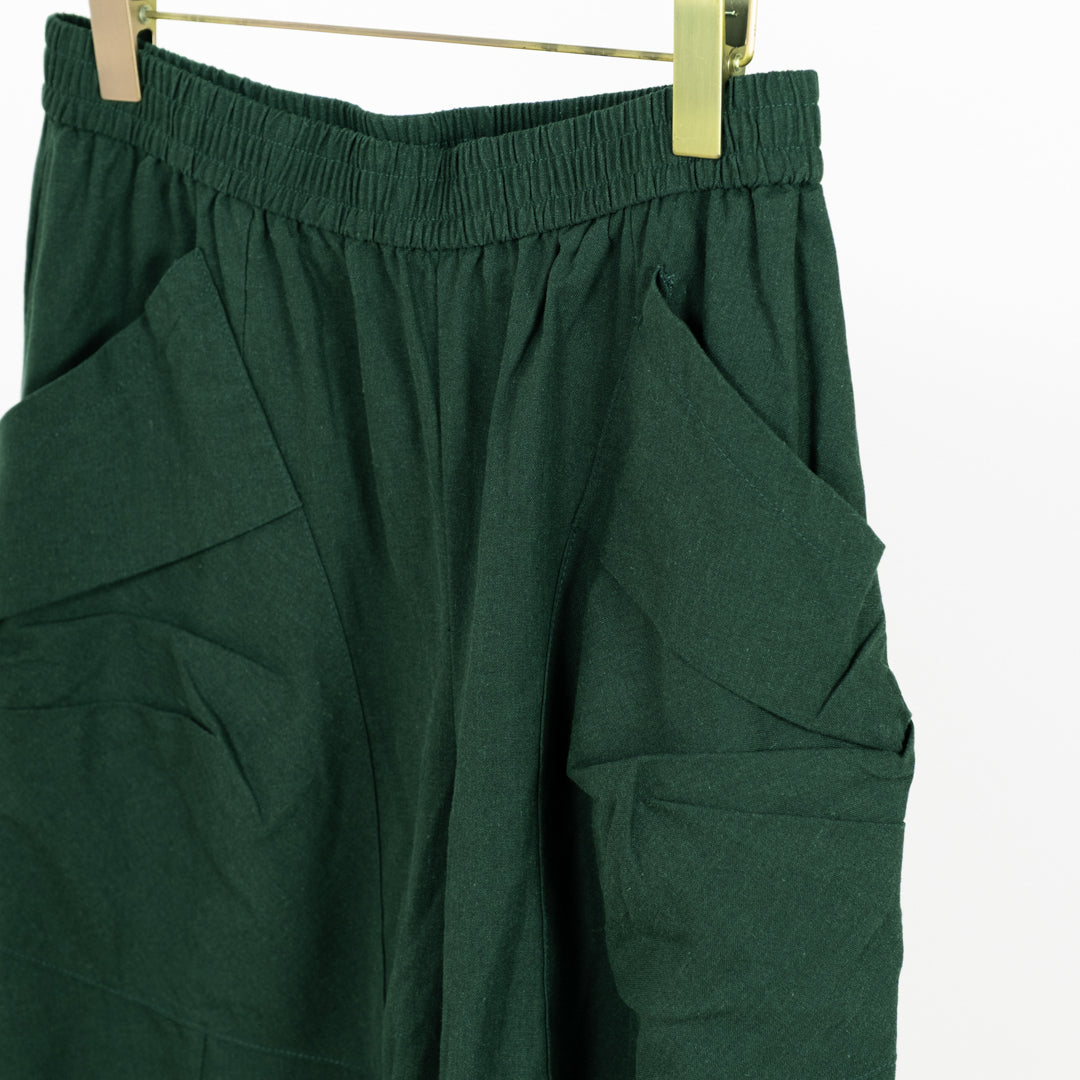 カジュアルパンツ