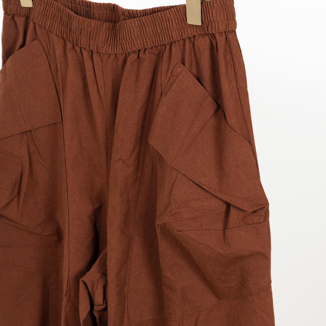 カジュアルパンツ