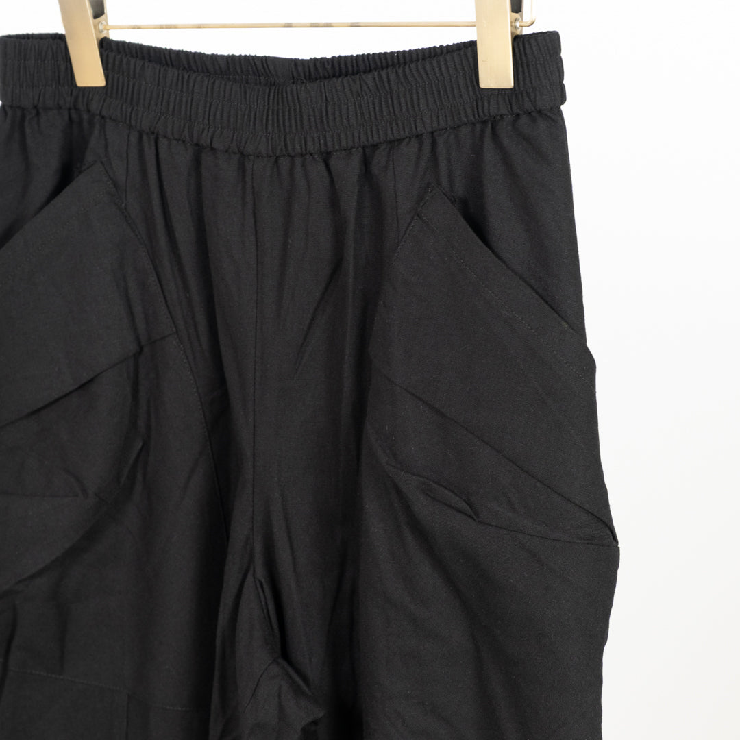 カジュアルパンツ