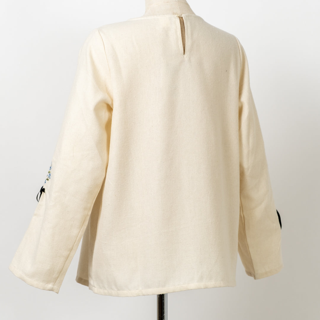 袖ブーケ刺しゅうブラウス