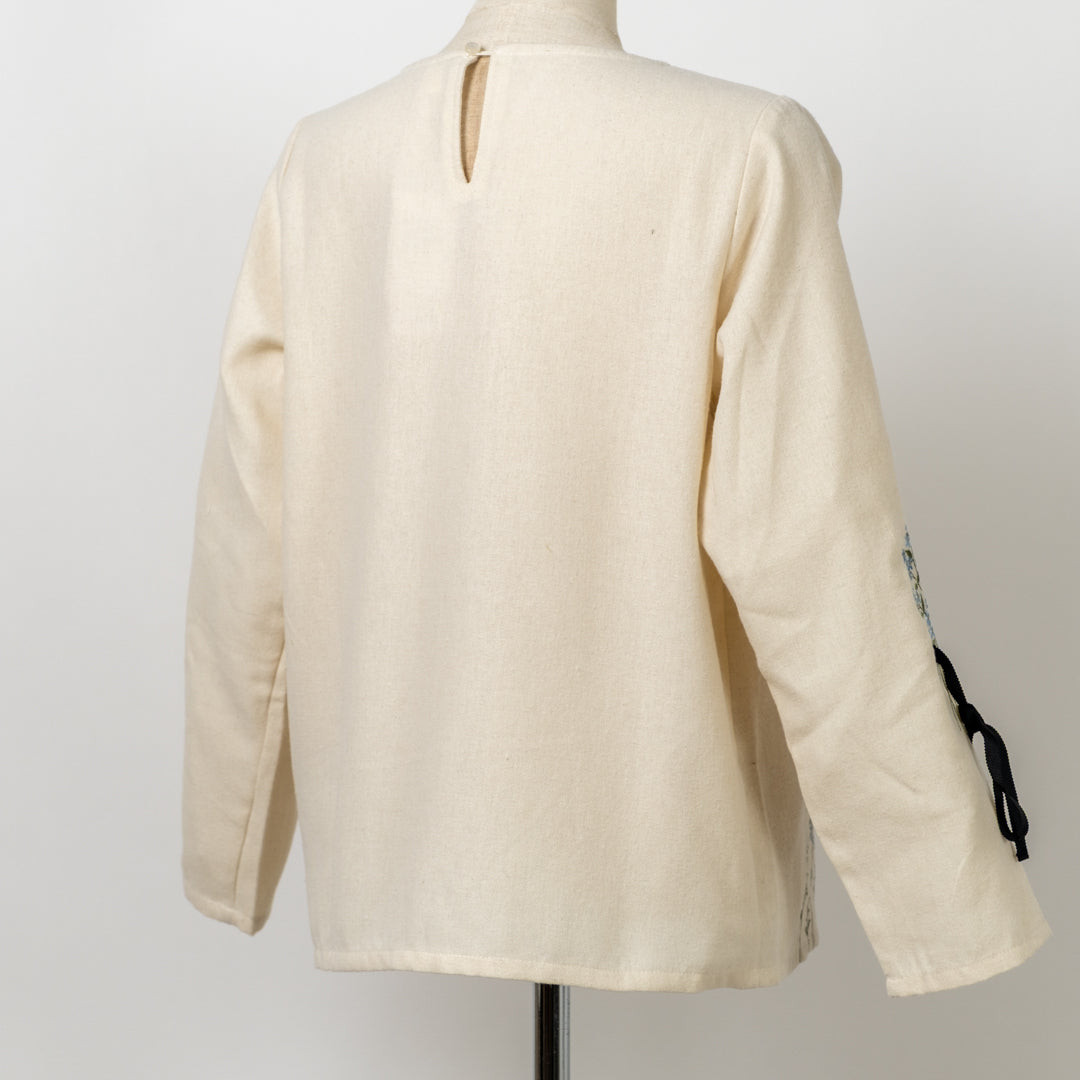 袖ブーケ刺しゅうブラウス