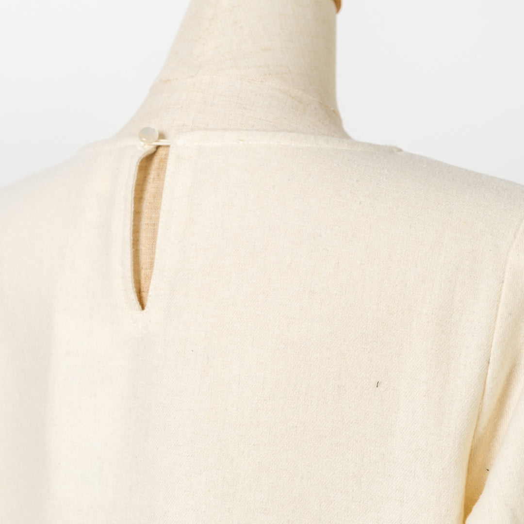 袖ブーケ刺しゅうブラウス