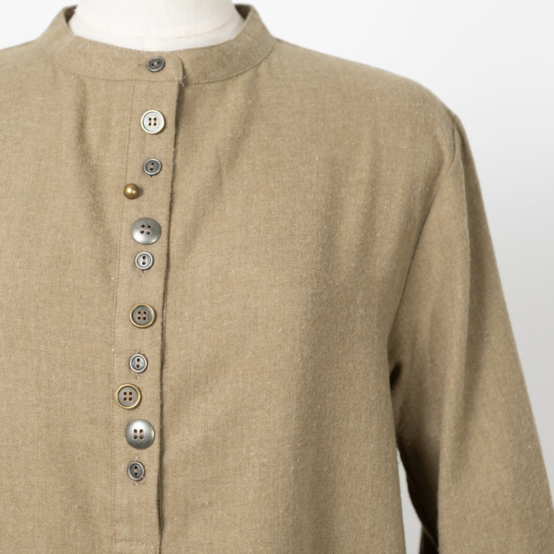 刺しゅう入り多ボタンデザインワンピース