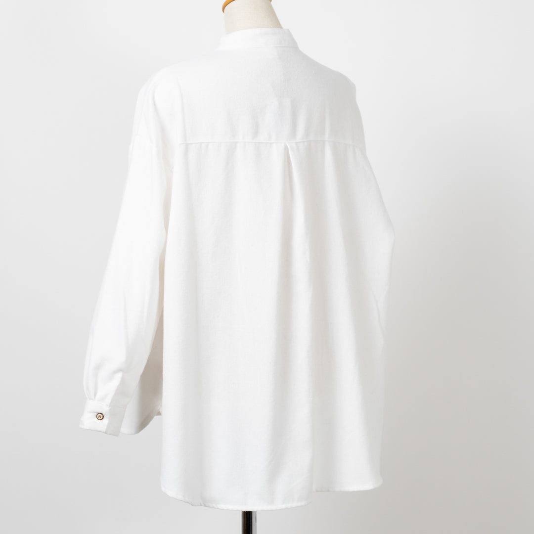 多ボタンニットポケットブラウス