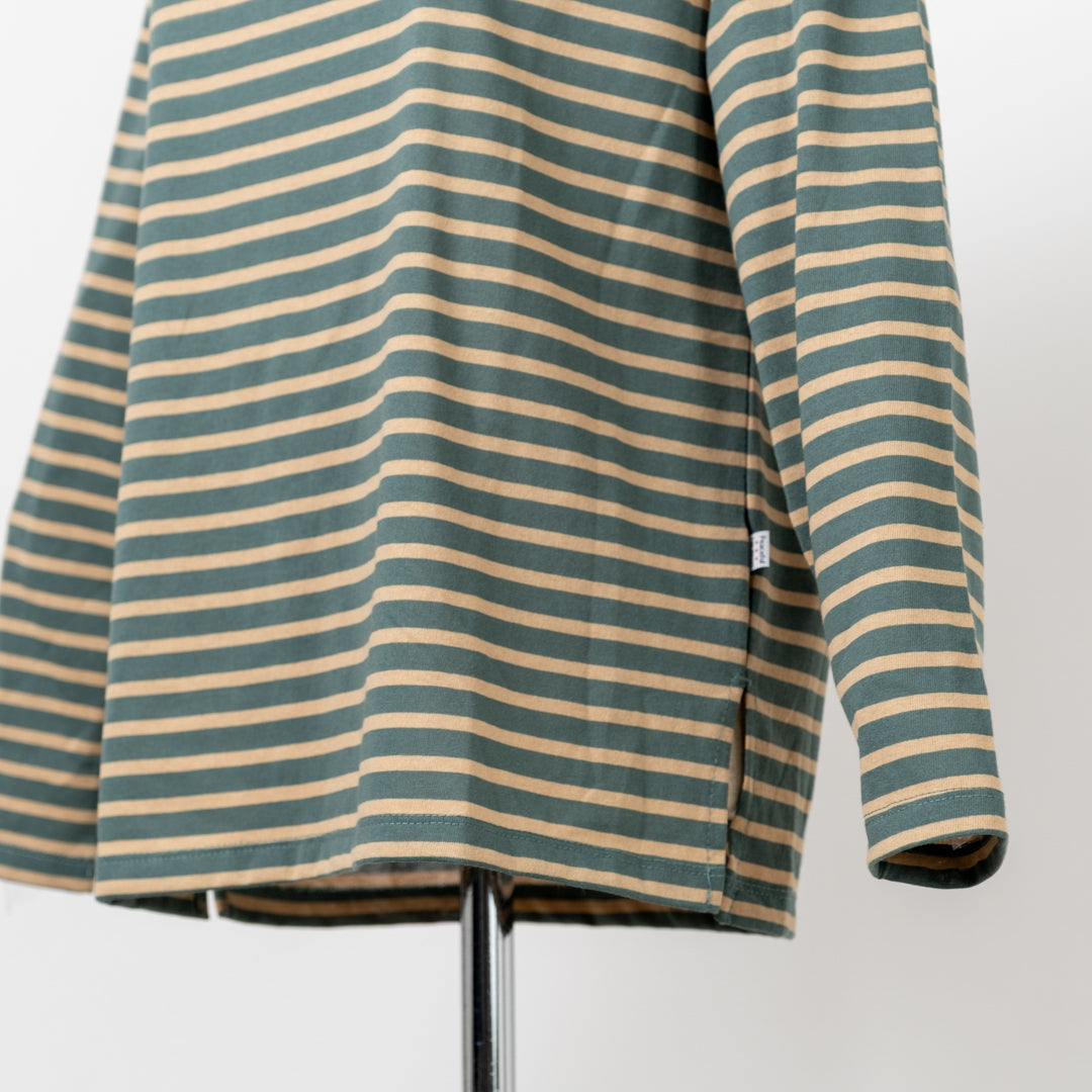 肉球ワンポイント七分袖Tシャツ