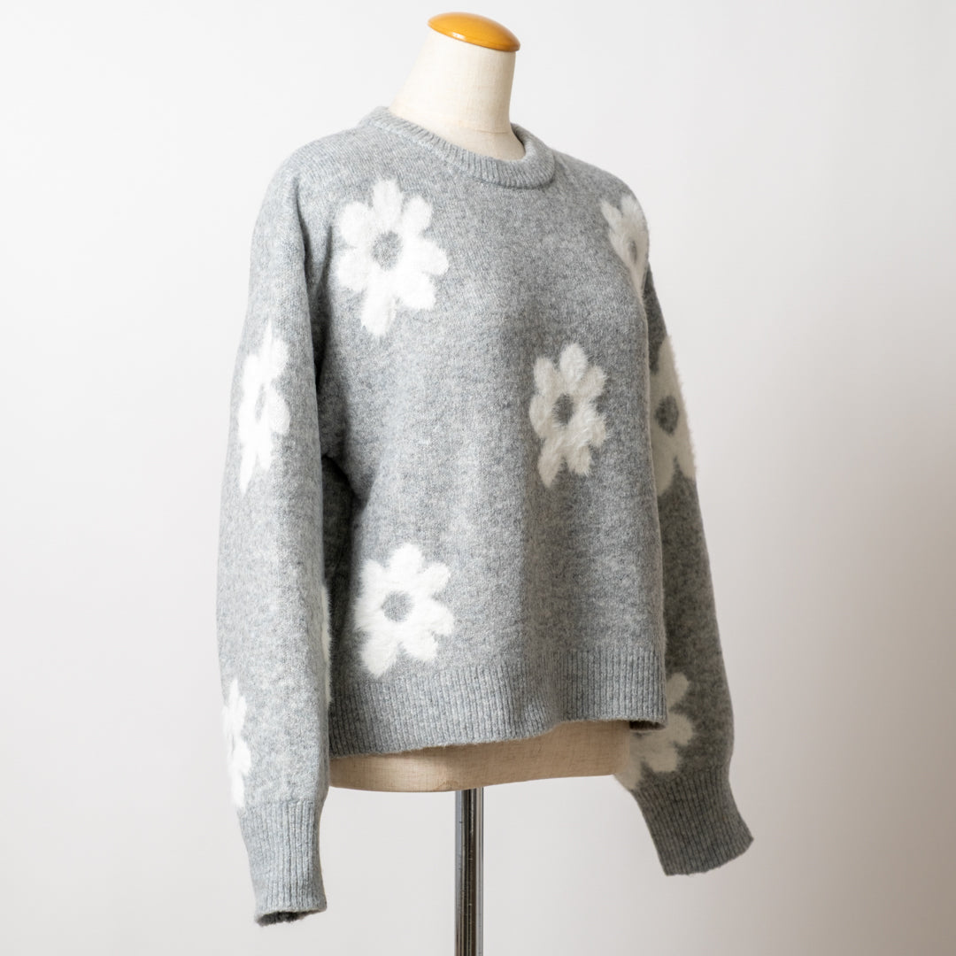 お花シャギーニットプルオーバー
