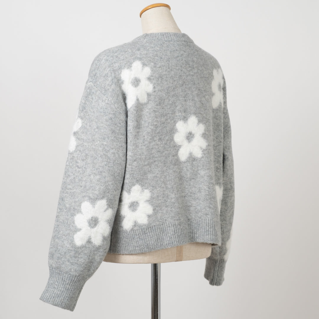 お花シャギーニットプルオーバー