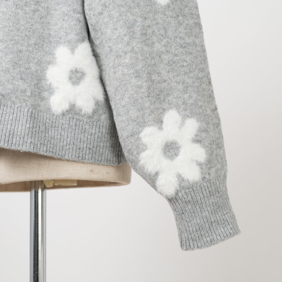 お花シャギーニットプルオーバー