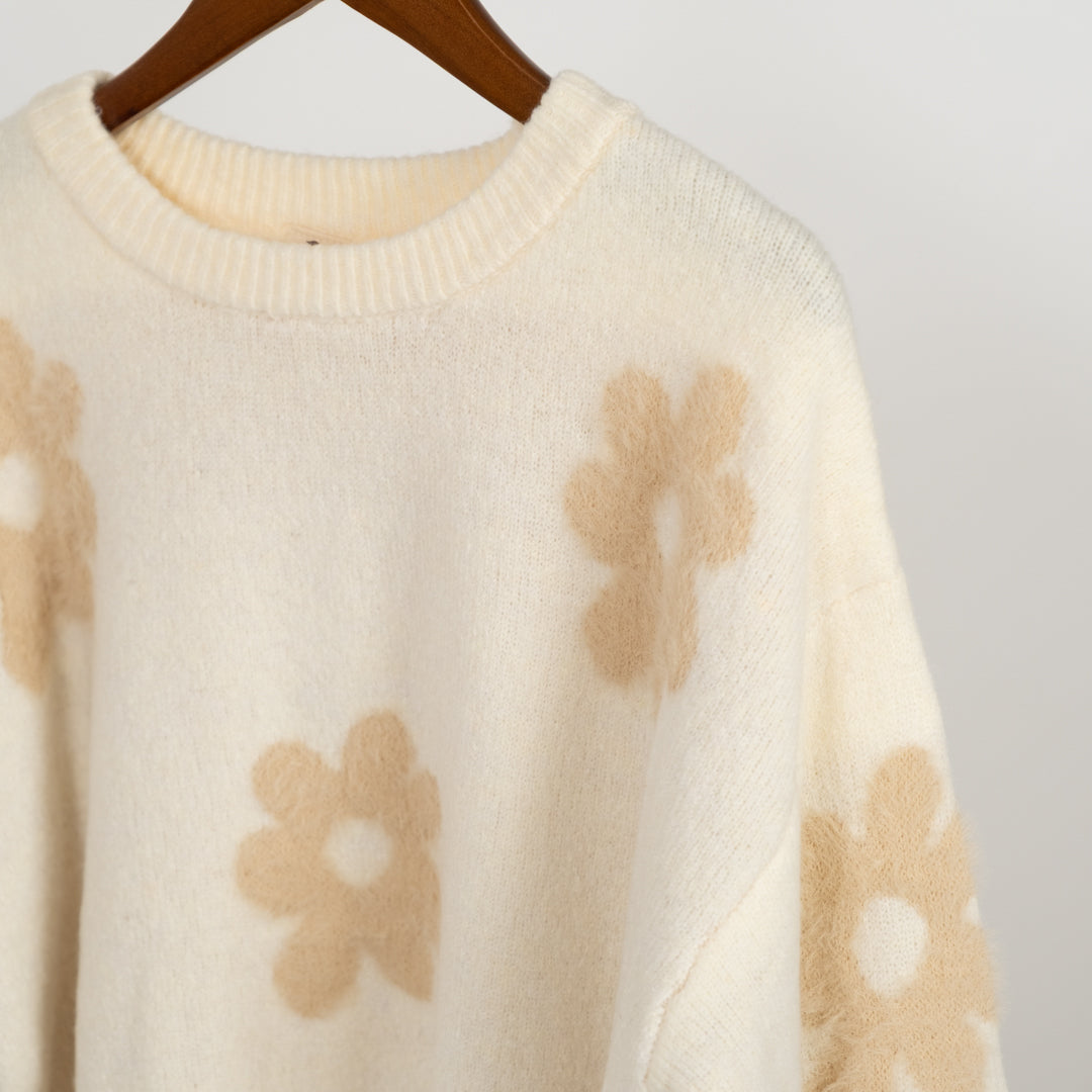 お花シャギーニットプルオーバー