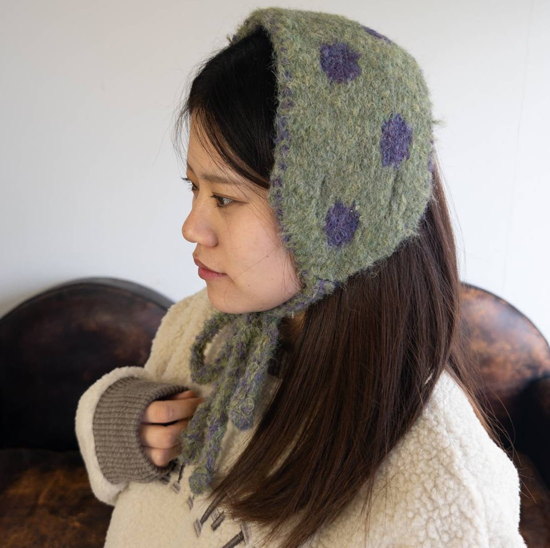 森の木の実のイヤーマフラー