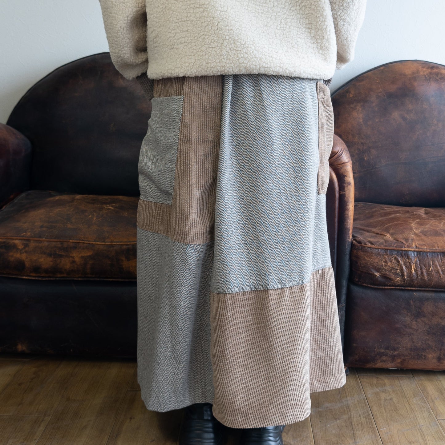 ヘリンボーンパッチフレアスカート