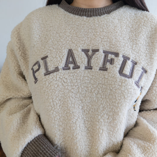 猫刺繡ボアプルオーバー