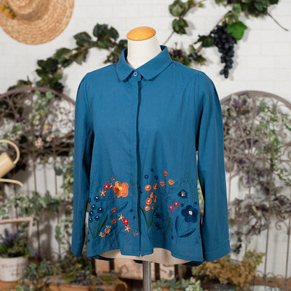 お花畑の刺繍ブラウス