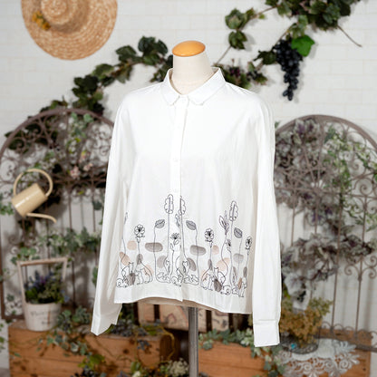 花刺繍ブラウス