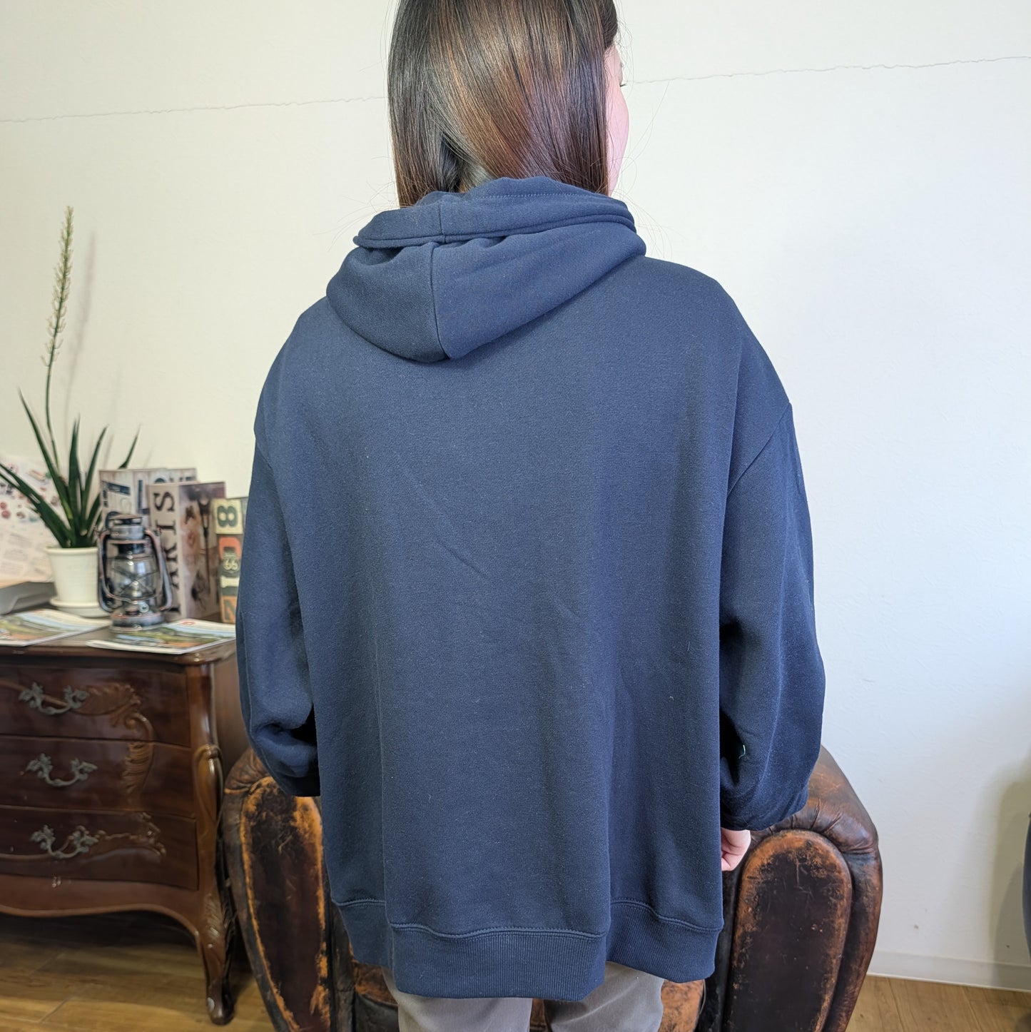 食べ過ぎた猫裏起毛パーカー