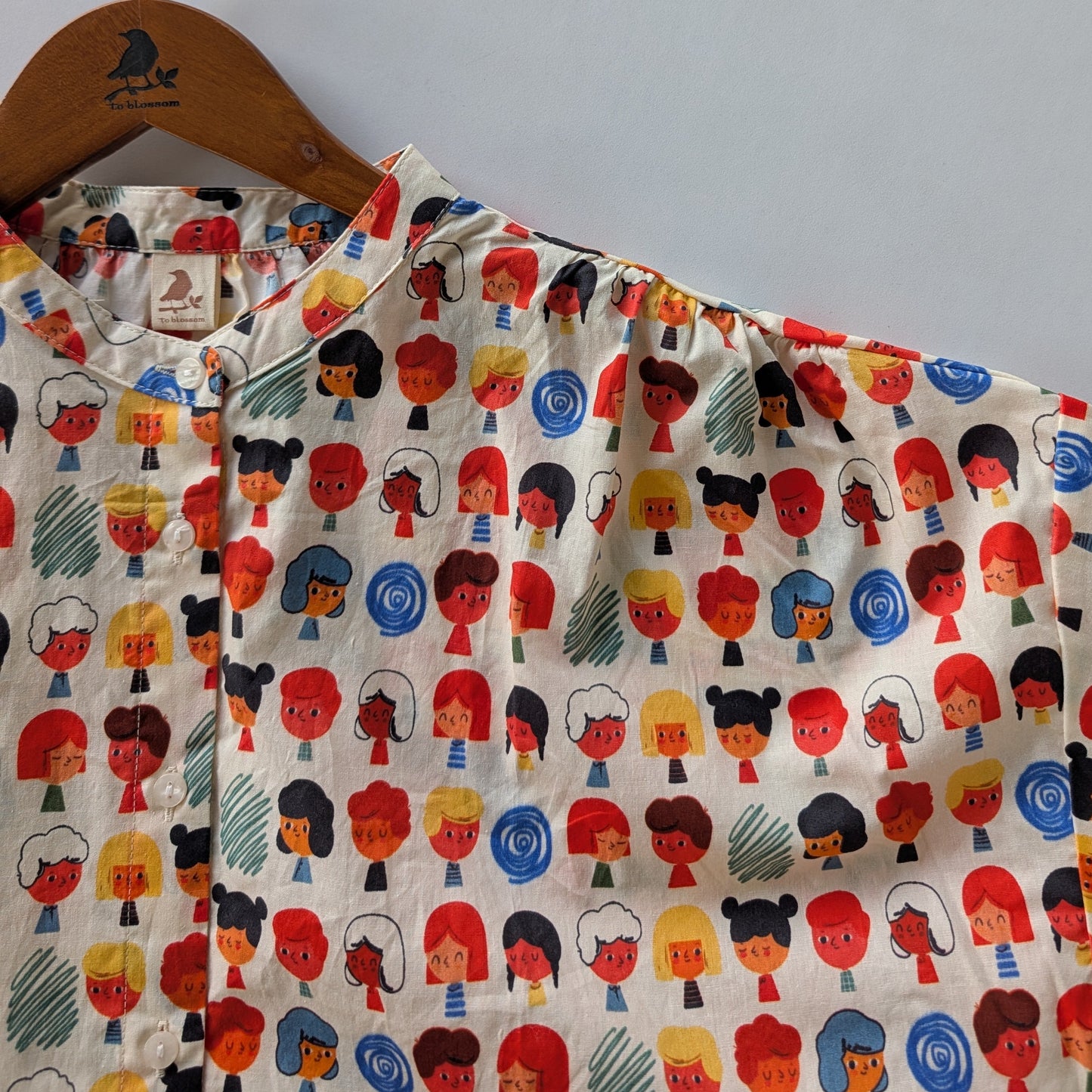 プリントギャザーブラウス