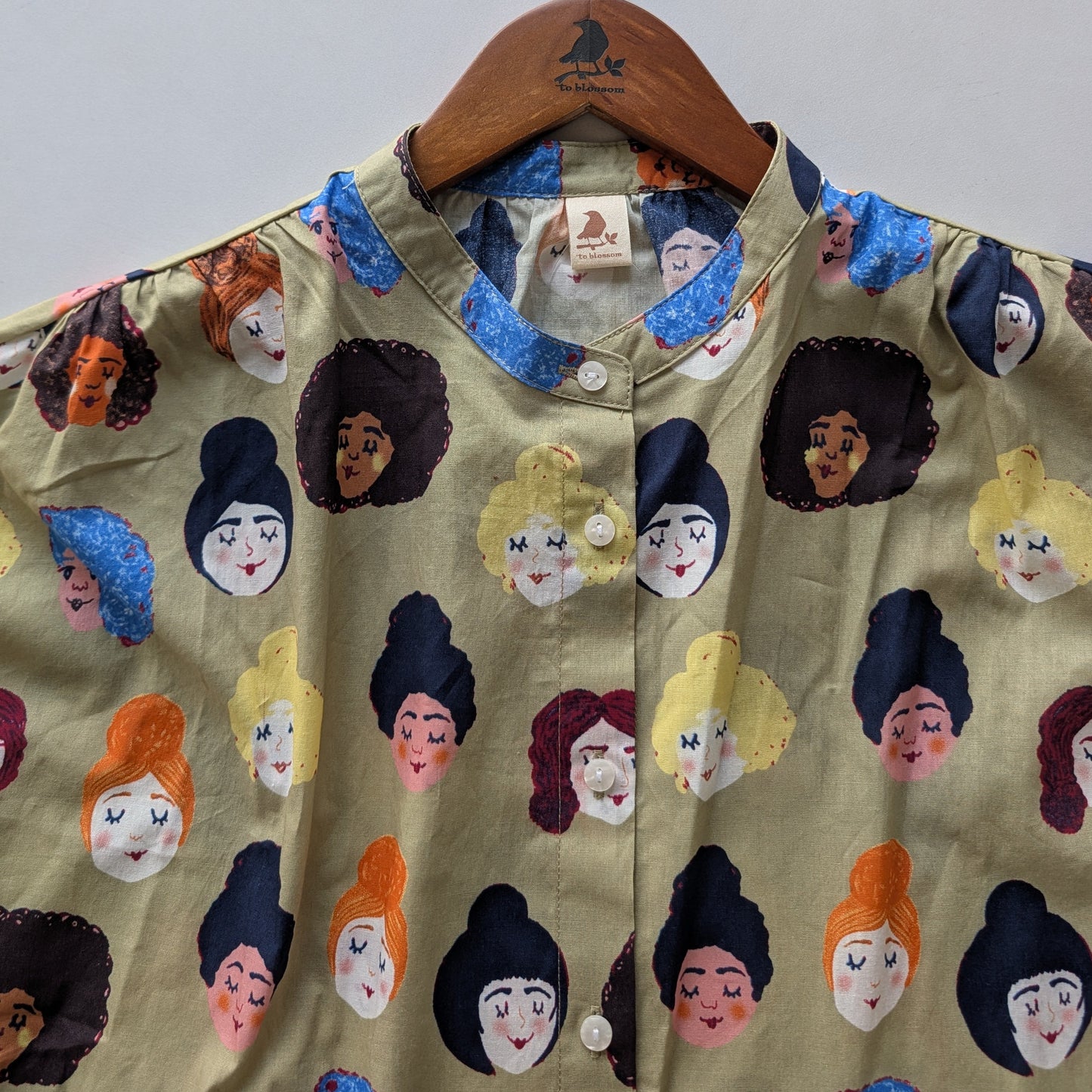 プリントギャザーブラウス