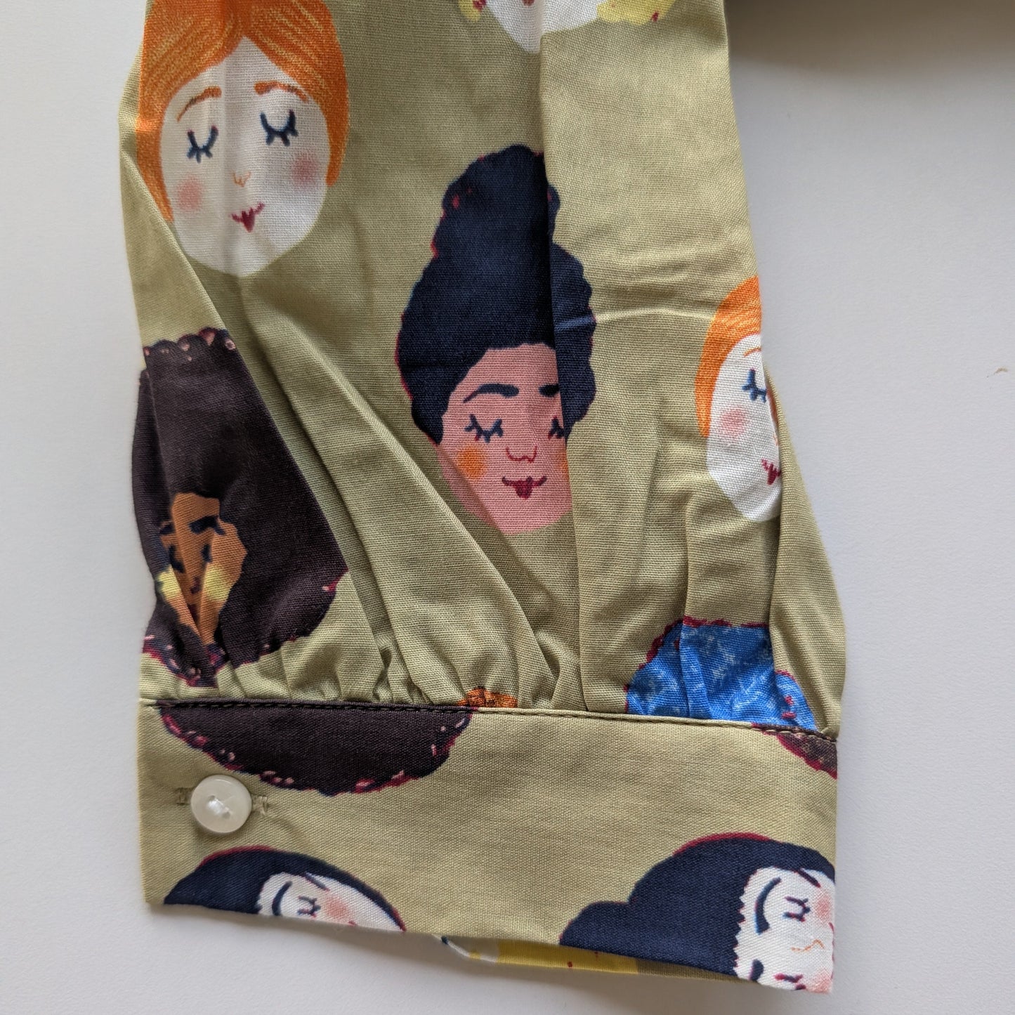 プリントギャザーブラウス