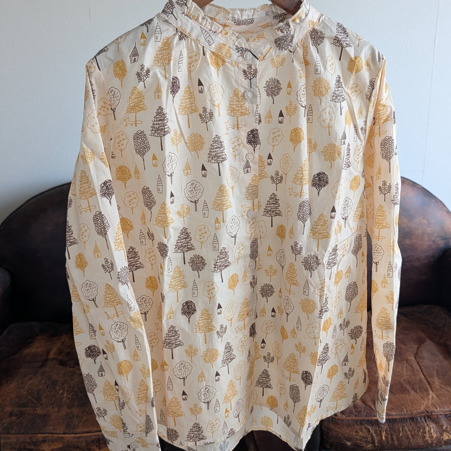 プリントフリルブラウス